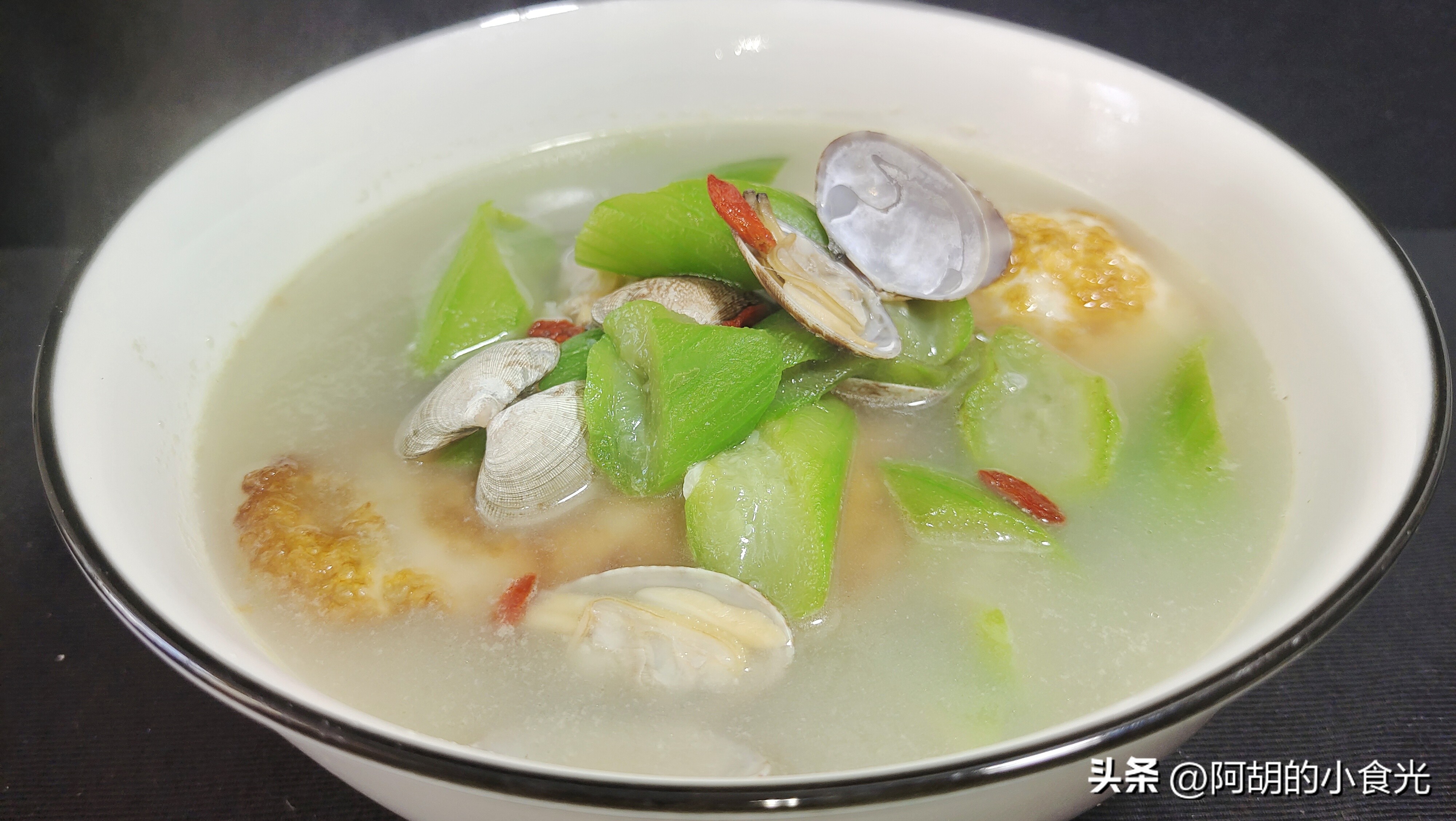 Loofah Clam Omelette Soup Loofah and it are a perfect match! Simply