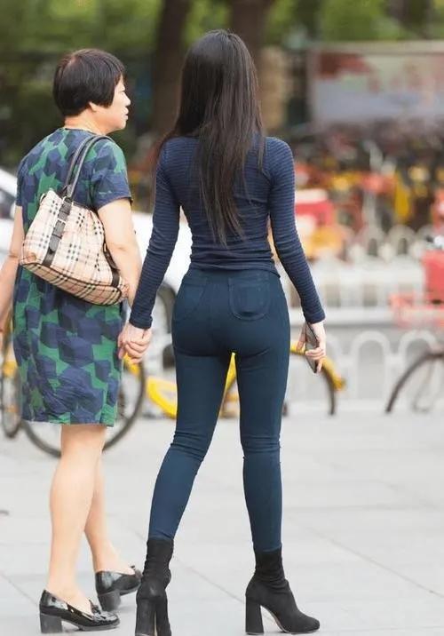 Skinny jeans actually tie shoelaces, but they are surprisingly