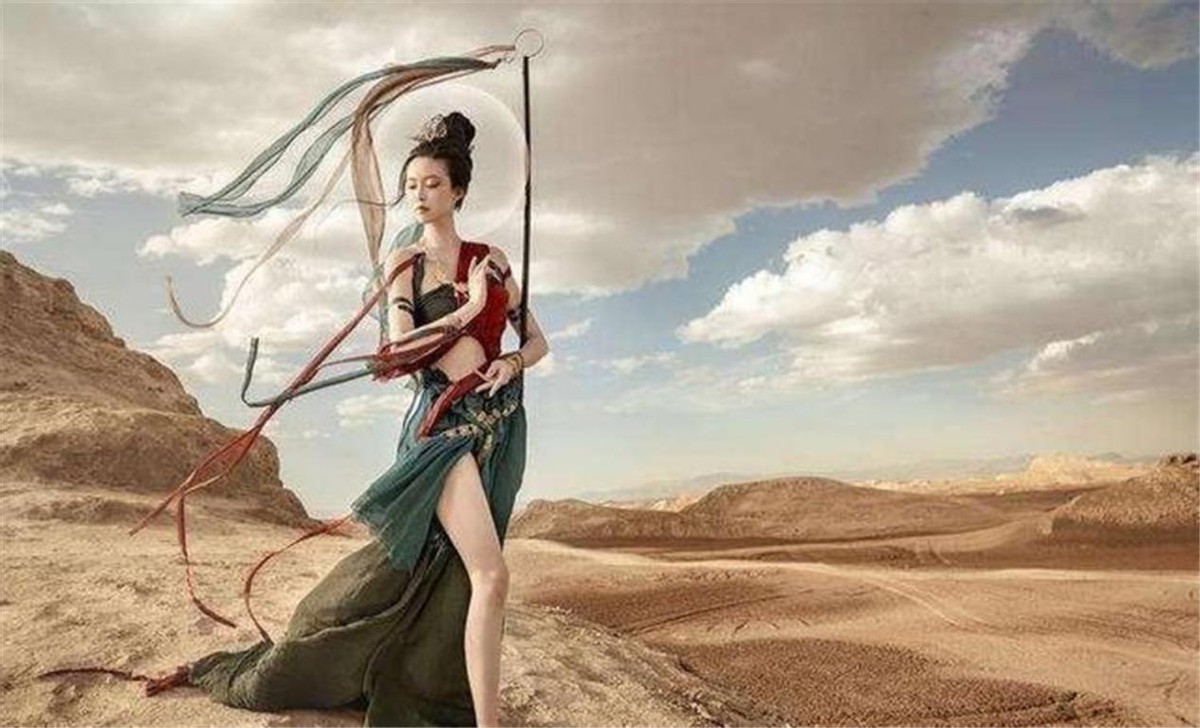 "Naked and dreamy", we have all misunderstood, the real meaning is related to Buddhism - iNEWS