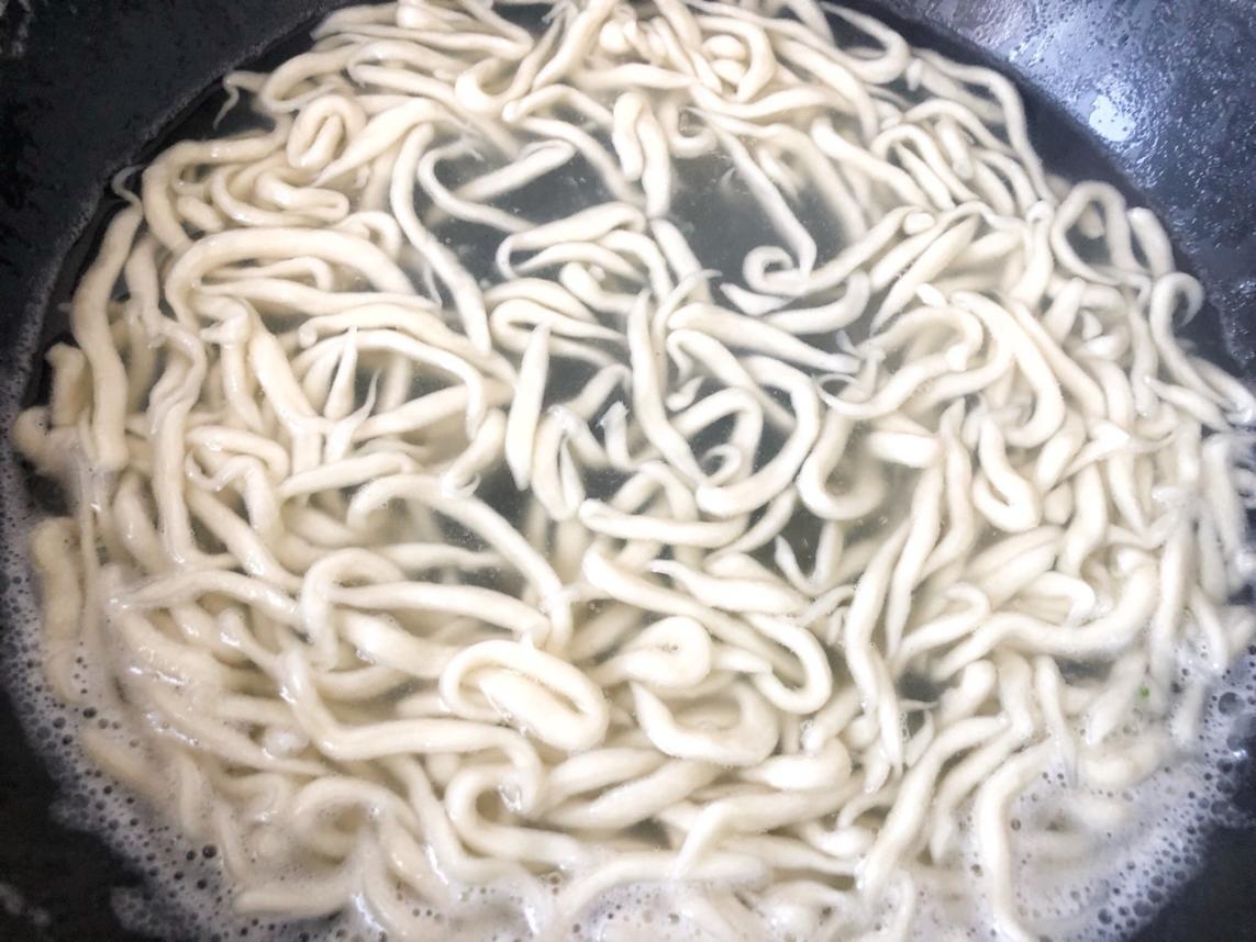 Homemade quickhand scissor noodles, timesaving, laborsaving and