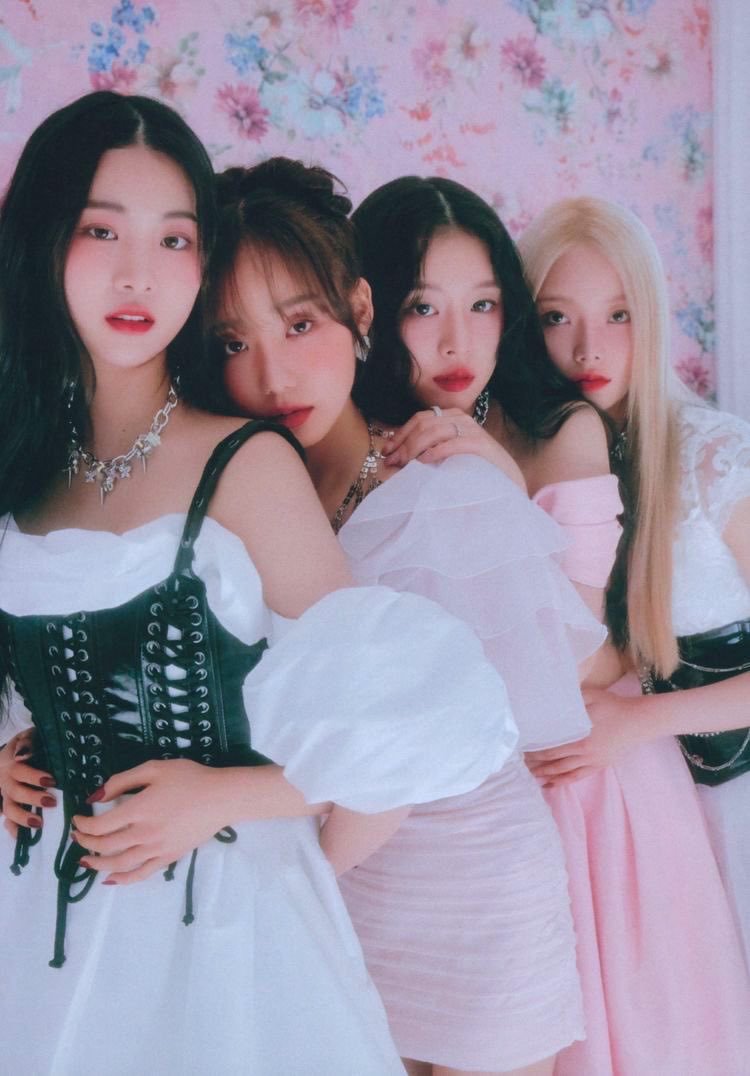 The members of the Korean girl group FIFTY FIFTY may face compensation ...