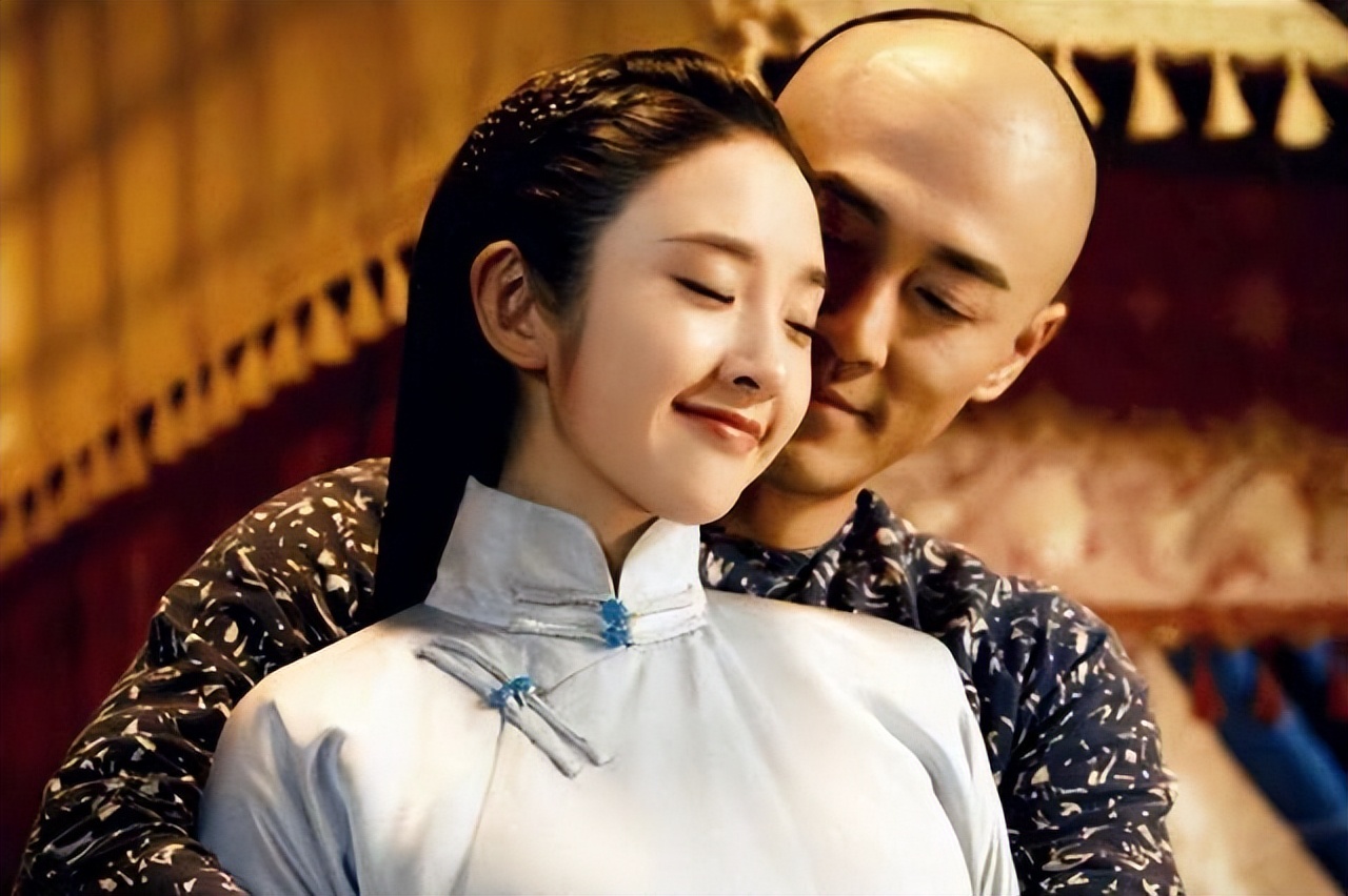 Li Chengliang flaunted 7 black moles on the soles of his feet, which is ...