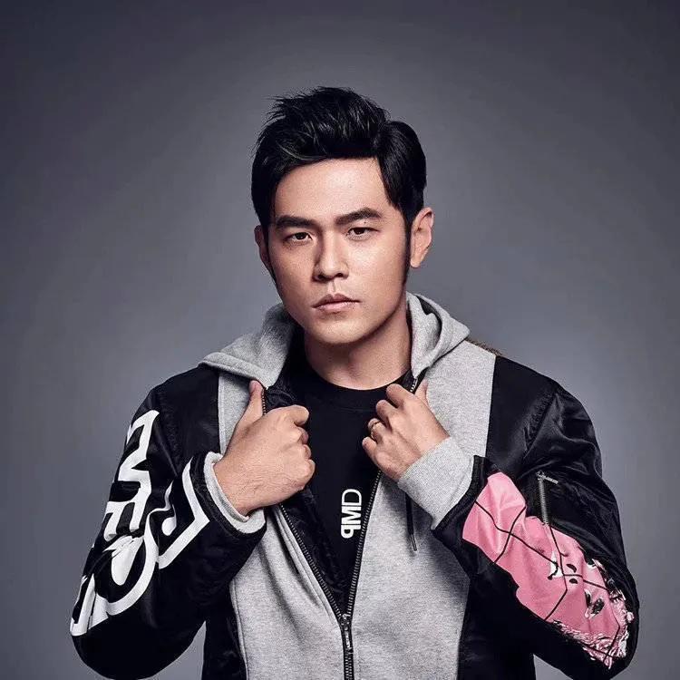 Jay Chou and his wife witnessed the wedding of Jam Hsiao and his wife