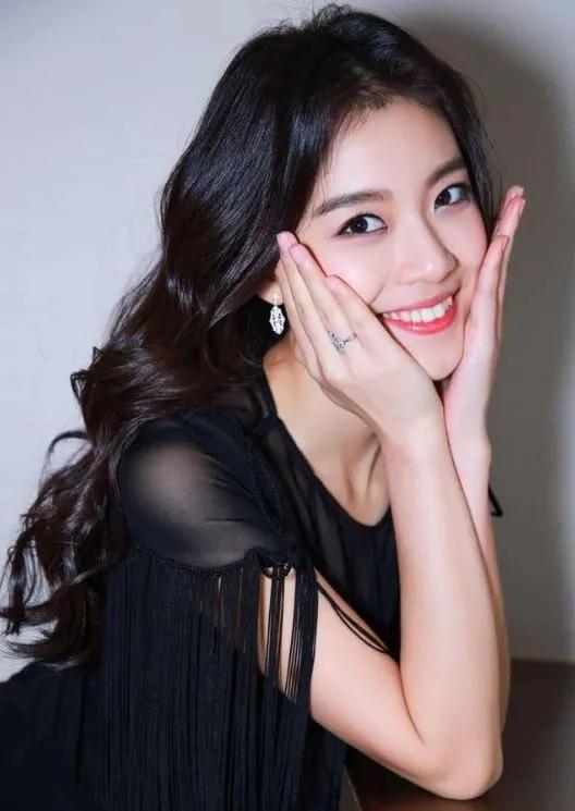 Beautiful pictures of Zhang Yamei - iNEWS