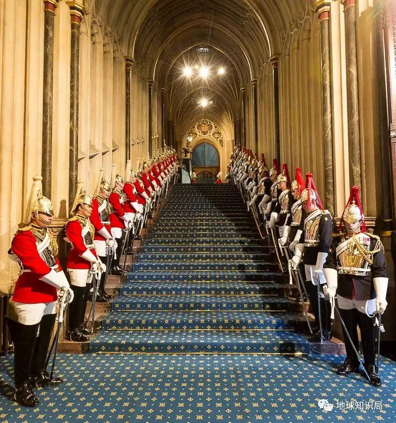 Fall of the British Empire - iNEWS