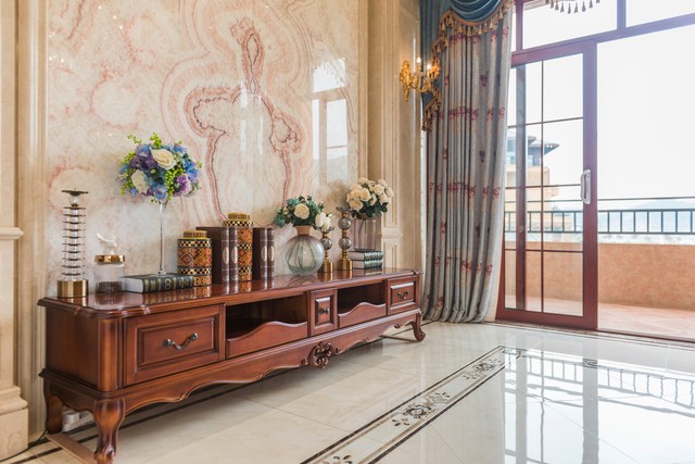 What is the height of the floor-mounted TV cabinet (the mainstream ...