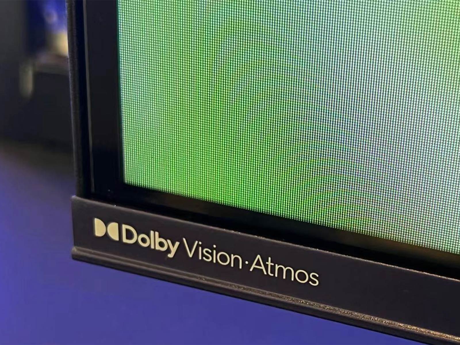 Fullchannel 120Hz super image quality Skyworth A33 static experience