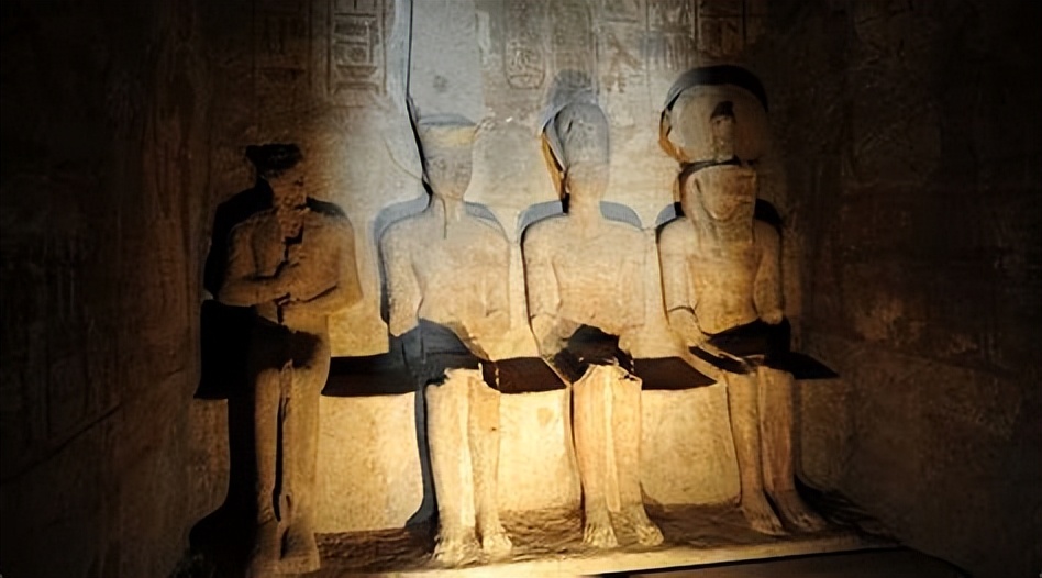 25 Real and Rare Pictures Linen Condoms of the Egyptian King, the