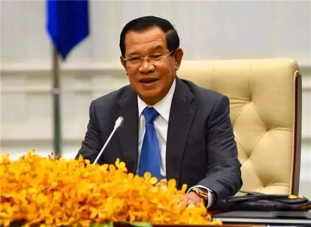 Why does Prime Minister Hun Sen also support Ukraine? Because he can ...