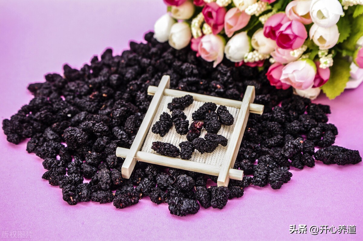 Mulberries and it are "partners and helpers", and they can be eaten together to strengthen the