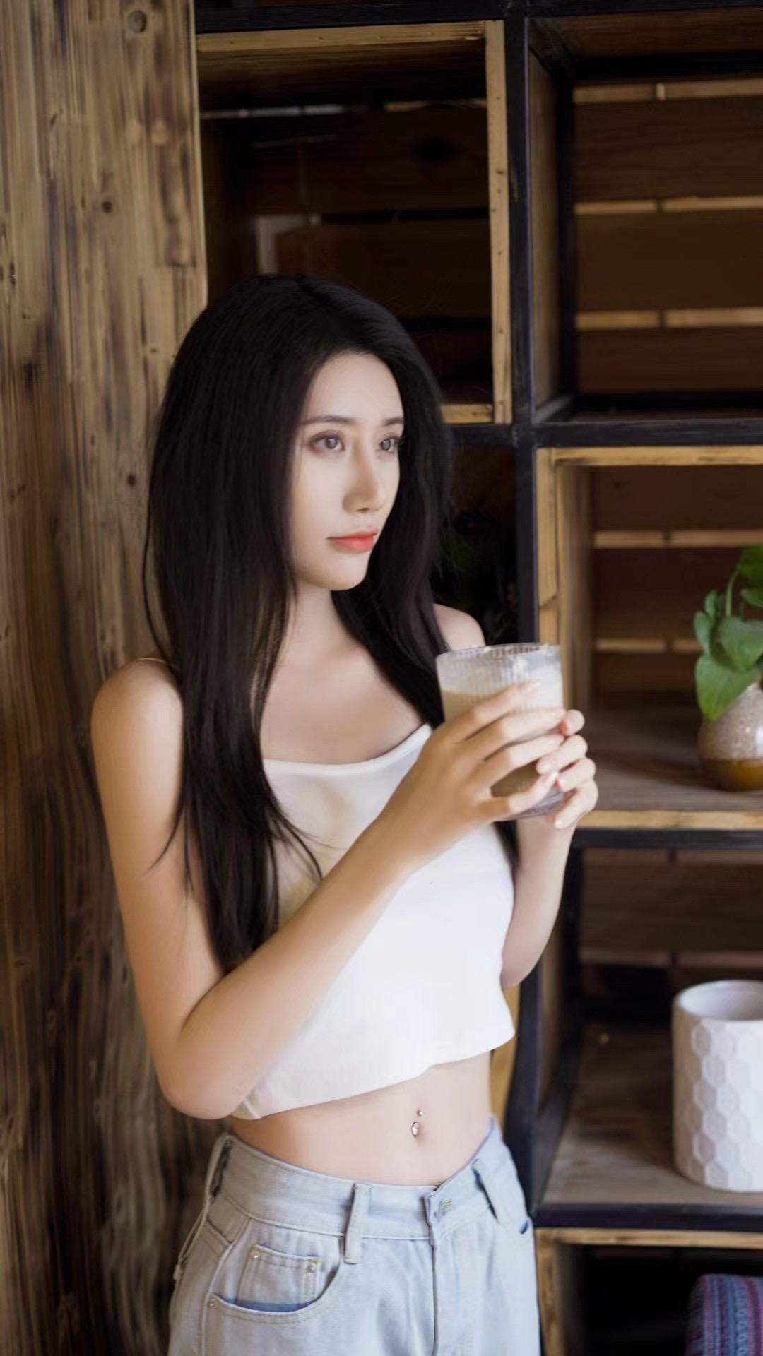 The latest indoor photos of Wu Qing in 2023 - iNEWS
