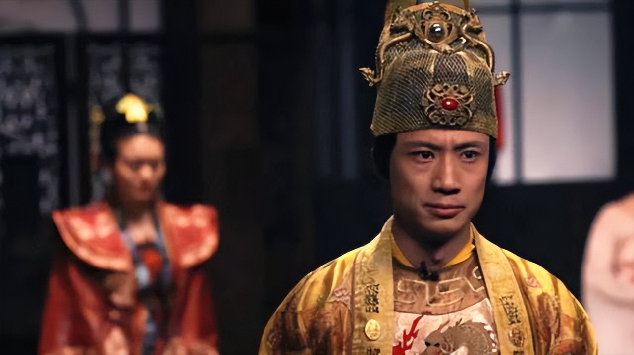 Li Chengliang flaunted 7 black moles on the soles of his feet, which is ...