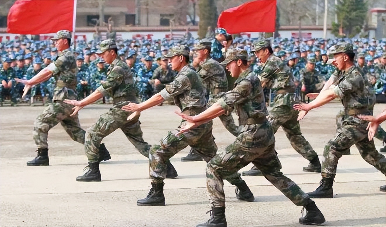 Regiment Definition How many battalions are there in a regiment? How many people? - iNEWS
