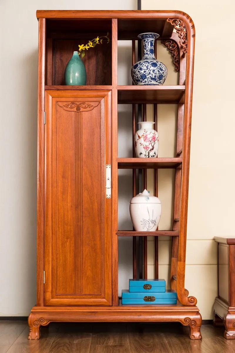 Newly bought mahogany furniture is noisy, is it a quality problem? iNEWS