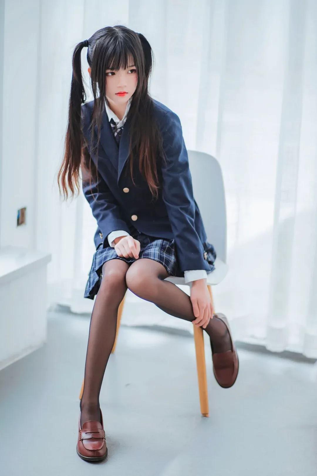 [Beautiful image] You are so playful and cute, so pitiful - iNEWS