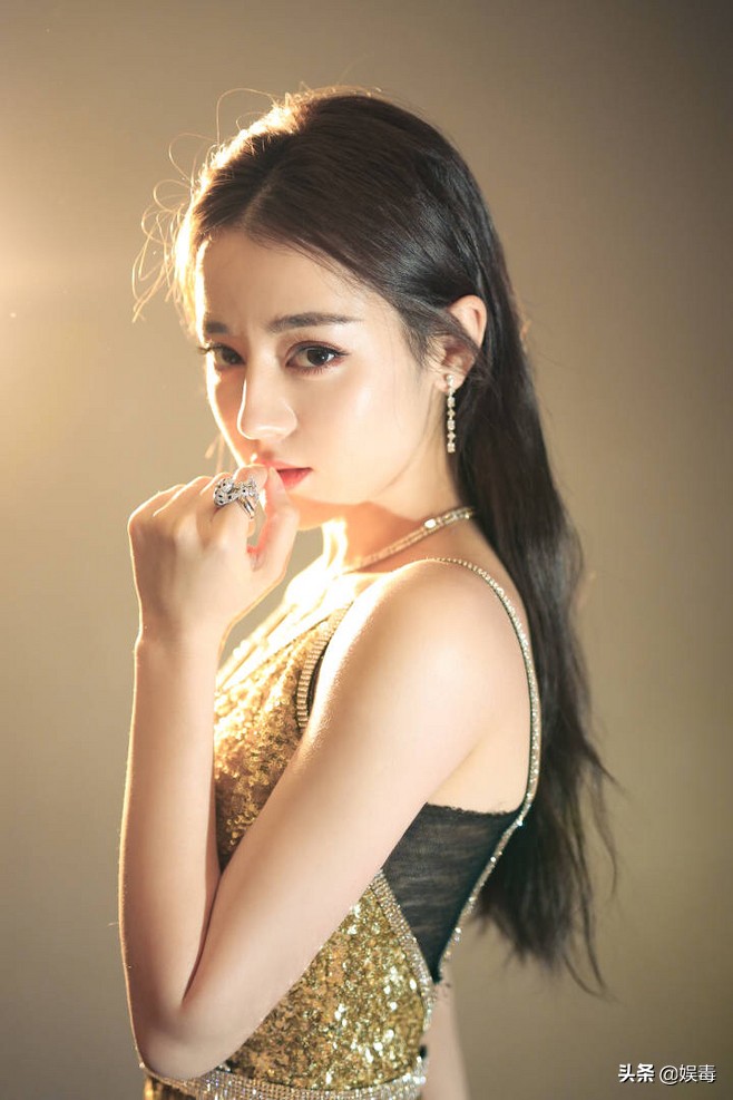 How beautiful are the eyes of female stars?Yang Mi's peach eyes, Liu