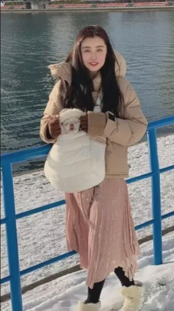 王祖賢新年曬照片！網友在溫哥華偶遇女神，依然仙氣滿滿