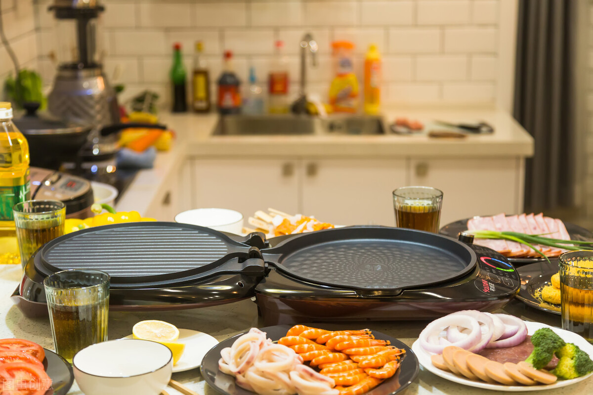 Which is more practical, an electric frying pan or an electric baking