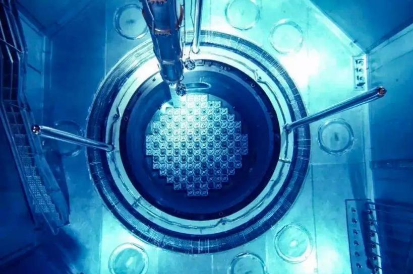 Operating Nuclear As soon as the Russian army withdrew, the United States wanted to help ...