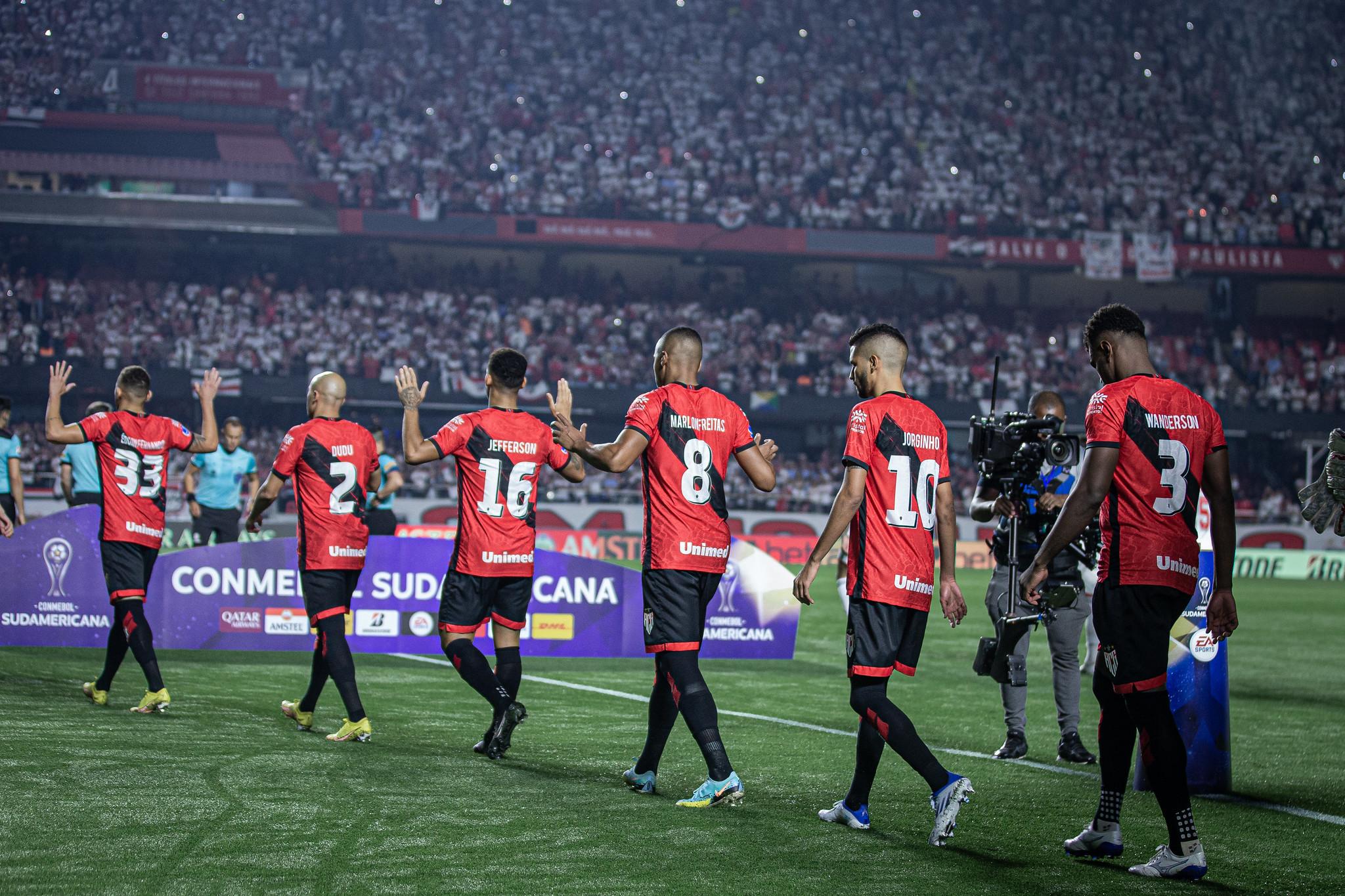 Brazil A Goiania VS Brazil International, the home team rushes in to