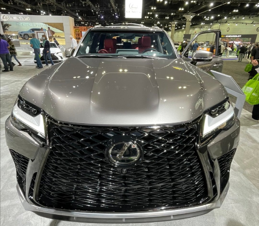 LX600 Fourseater large space + diesel 3.3T + air suspension