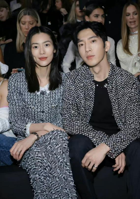 get married? Jing Boran and Liu Wen show their love in a highprofile