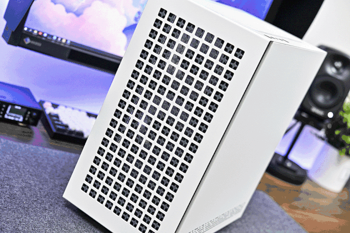 Face-changing Panda - ASUS ROG Z690G + Kyushu Fengshen Cube CH370 ...
