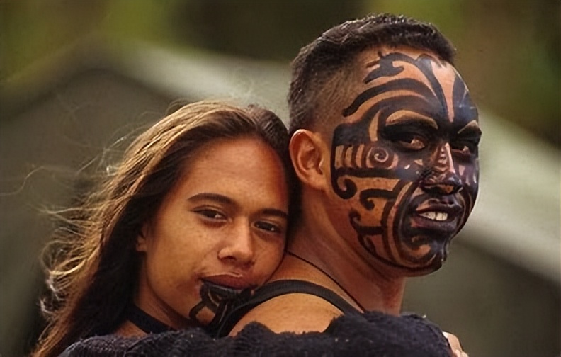 Cannibals: Exploring the Maori of New Zealand——Researching Maori ...