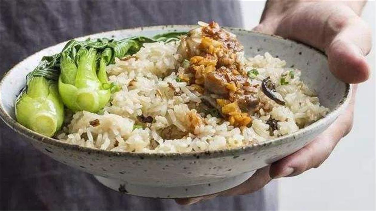 Does reheating overnight dishes cause cancer?We use scientific data to