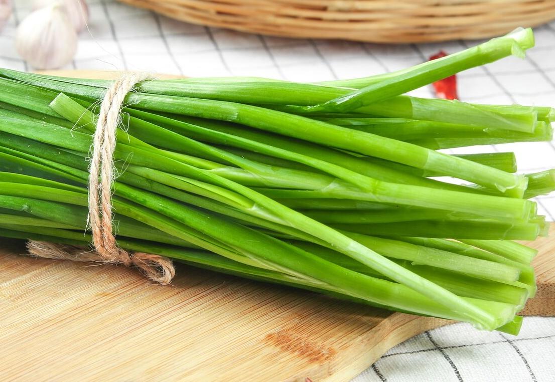 Suggestions for middleaged and elderly people Eat less leeks in
