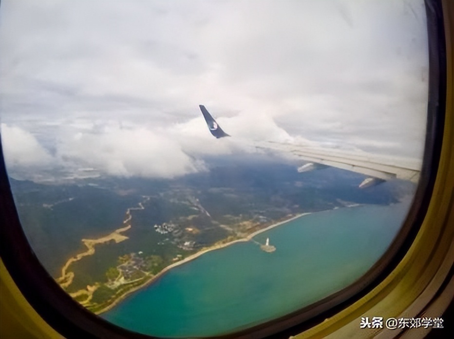 Expert It's not a superstition, why do planes have to circle around