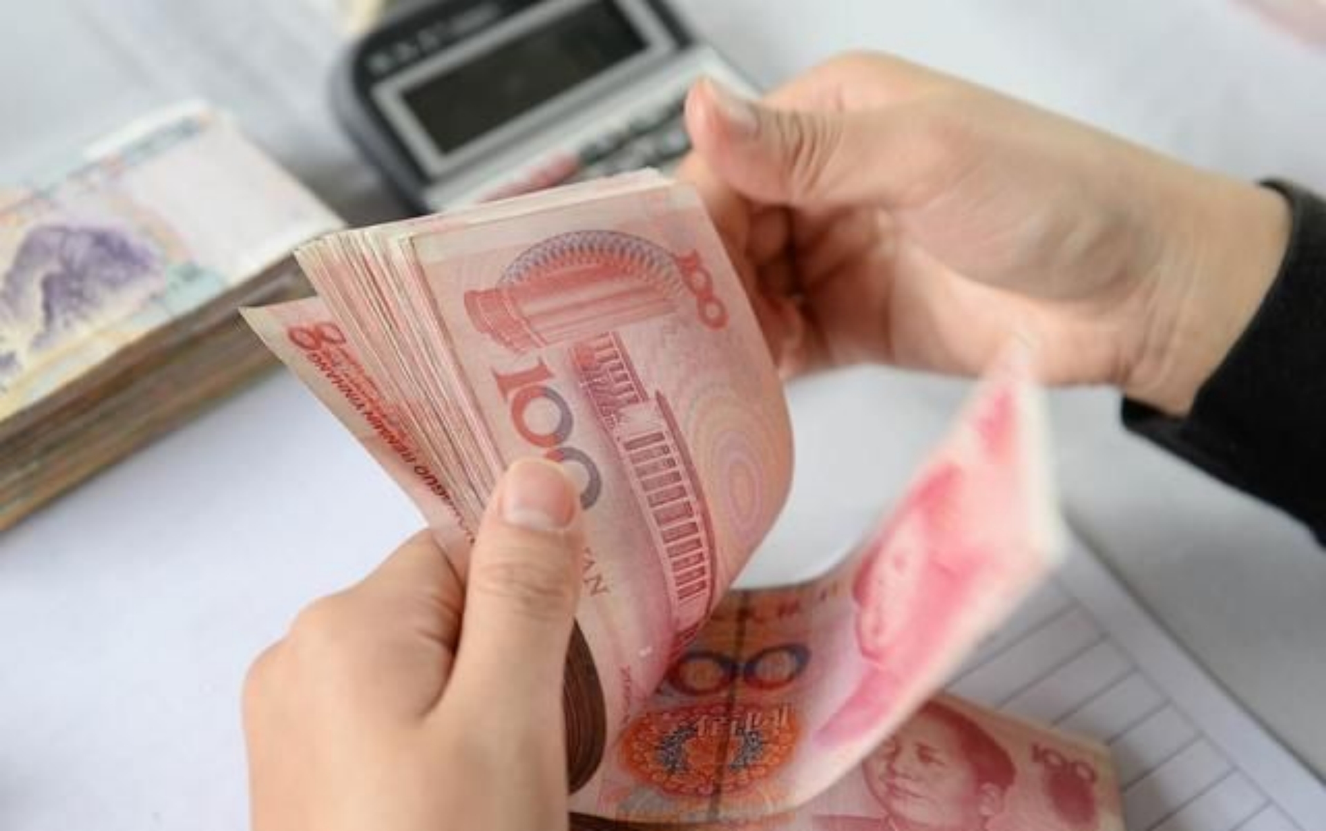 Why are the rich getting richer? A bank employee revealed: There are 5 ...