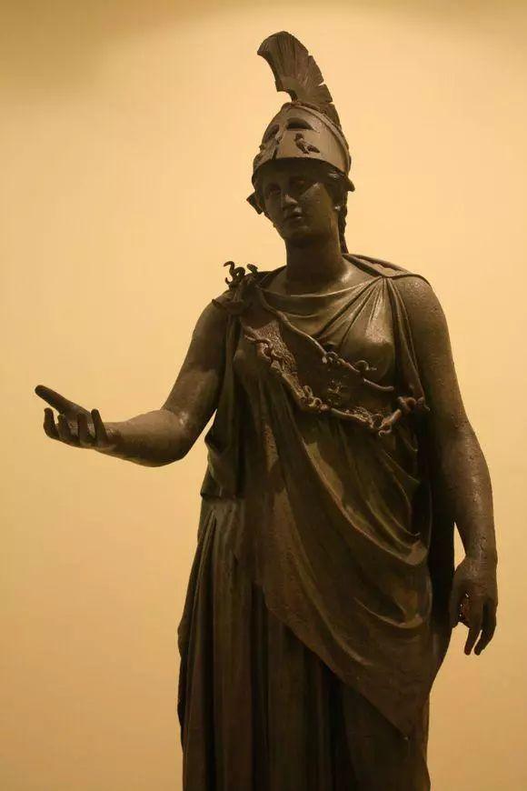 A Study of Realism in Greek Bronze Sculpture iNEWS