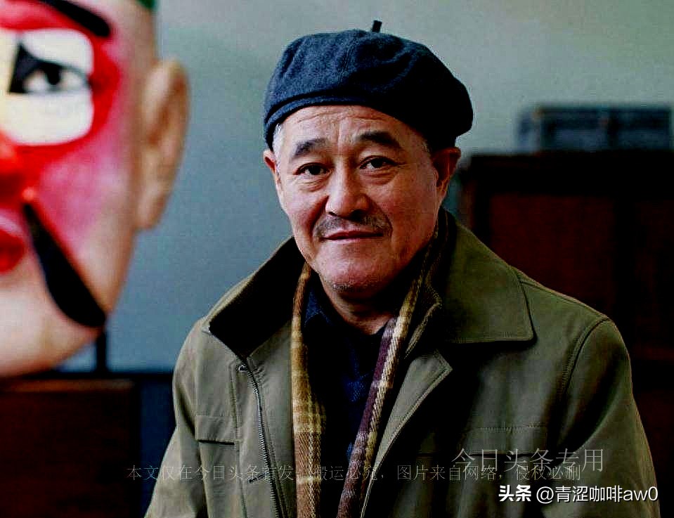 64-year-old Zhao Benshan resigned as the legal representative of