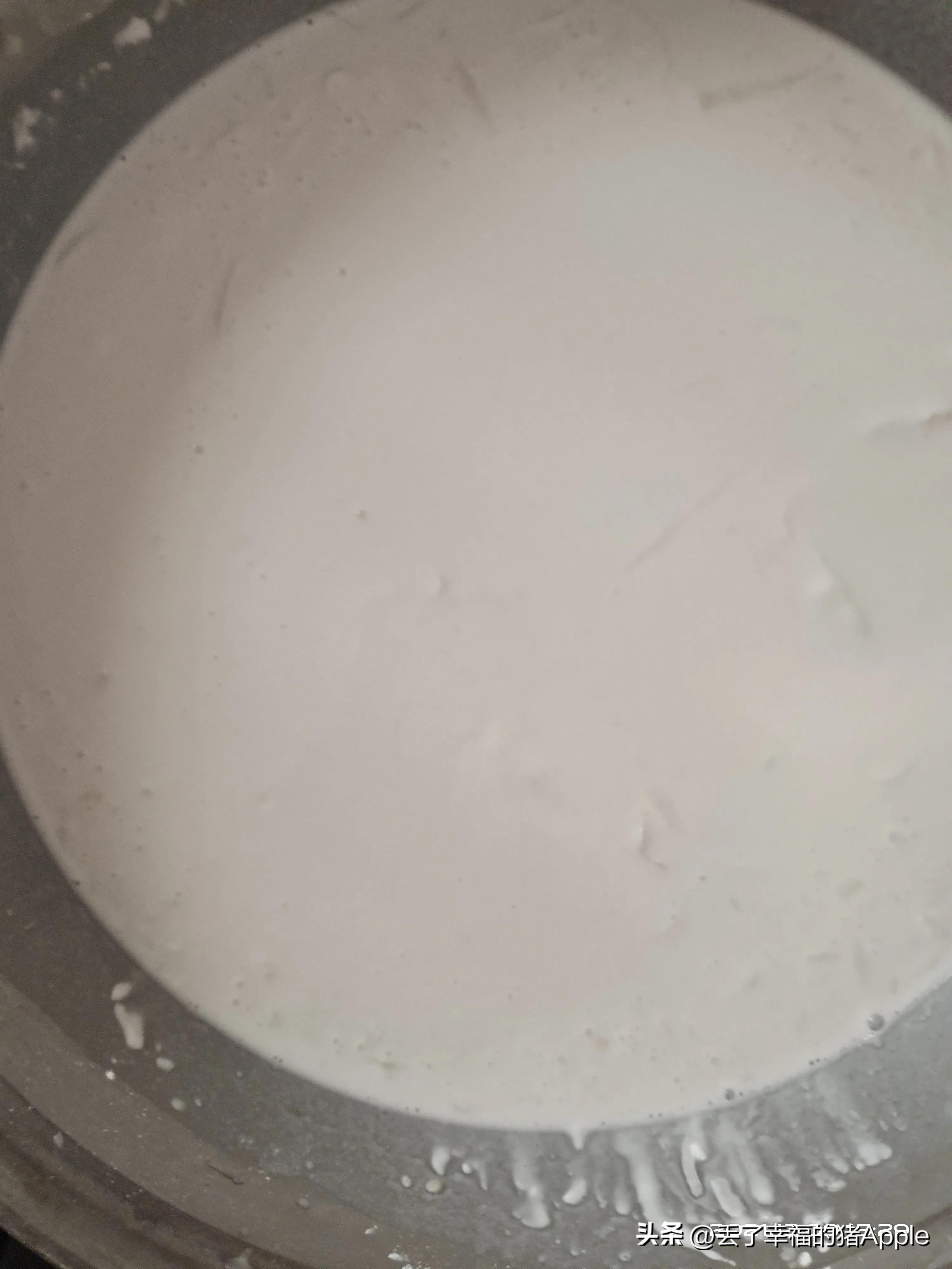 Homemade Cantonesestyle radish cake three catties of radish, one catty of rice flour, and one