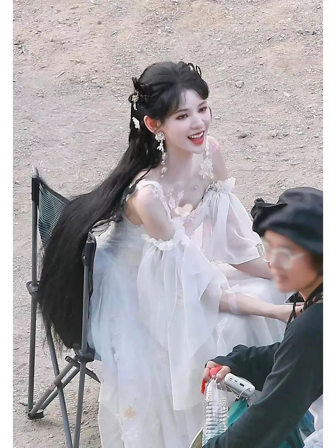 Zhang Yuxi Douluo Continent2 Reuters, the white dress is so beautiful! iNEWS