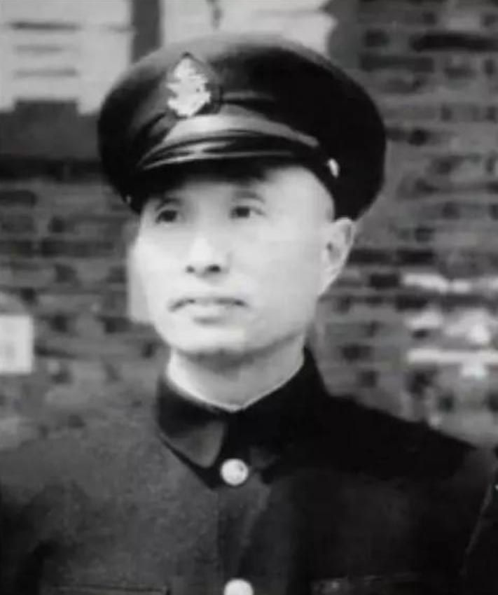 In 1949, when Zhang Aiping became the commander of the navy, Liu ...