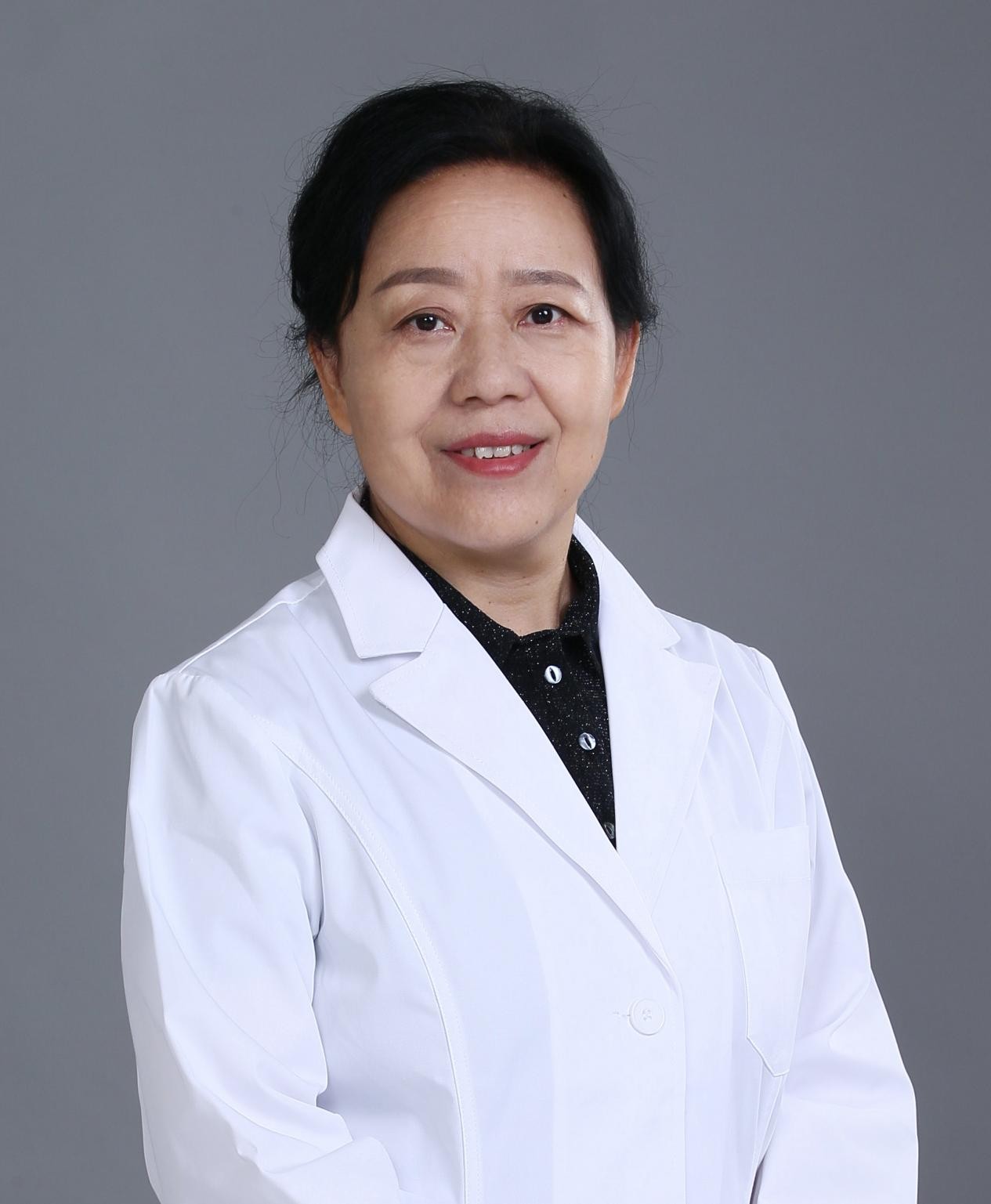 Professor Peng Xiaoyan, a well-known eye fundus disease and difficult ...