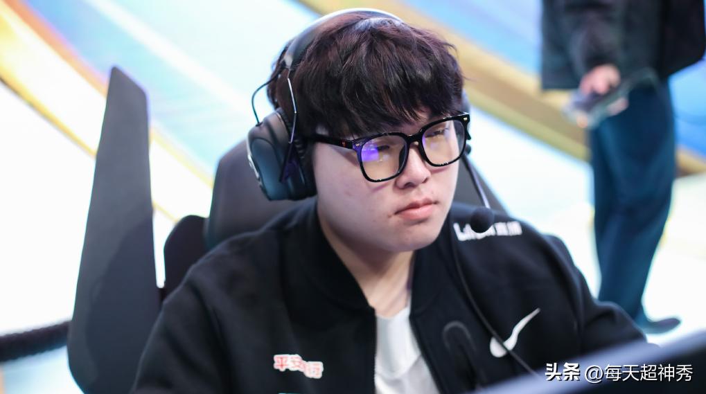 The focus of the Weibo Cup is coming, Theshy shows off the hero pool