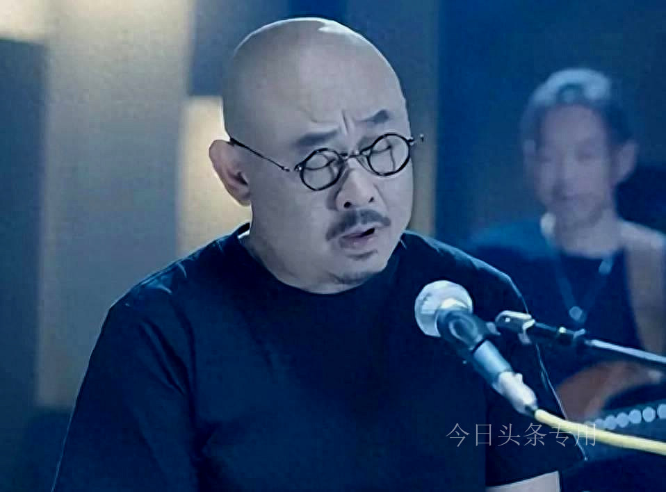 刀郎最信任的三位「刀女郎」:各個才貌雙全,讓人過目不忘 - 頭條匯