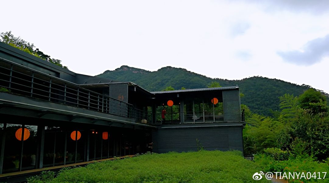 他43歲歸隱深山，開了家沒有菜單的飯館，一個月只接待30人 - 資訊咖