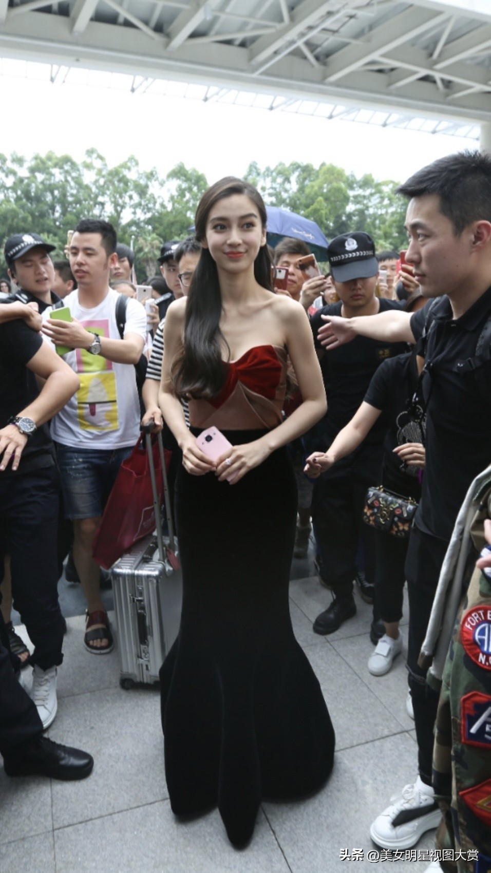 Angelababy Yang Ying - tube top bow patchwork skirt - Meitu mobile ...