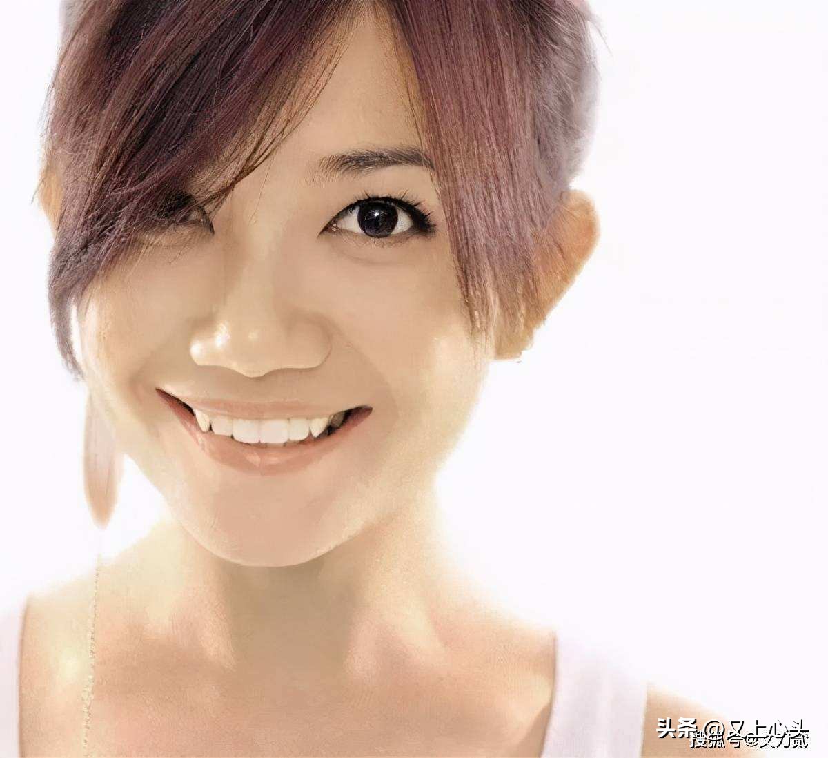 44-year-old love song queen Liang Jingru posted: Looking forward to ...