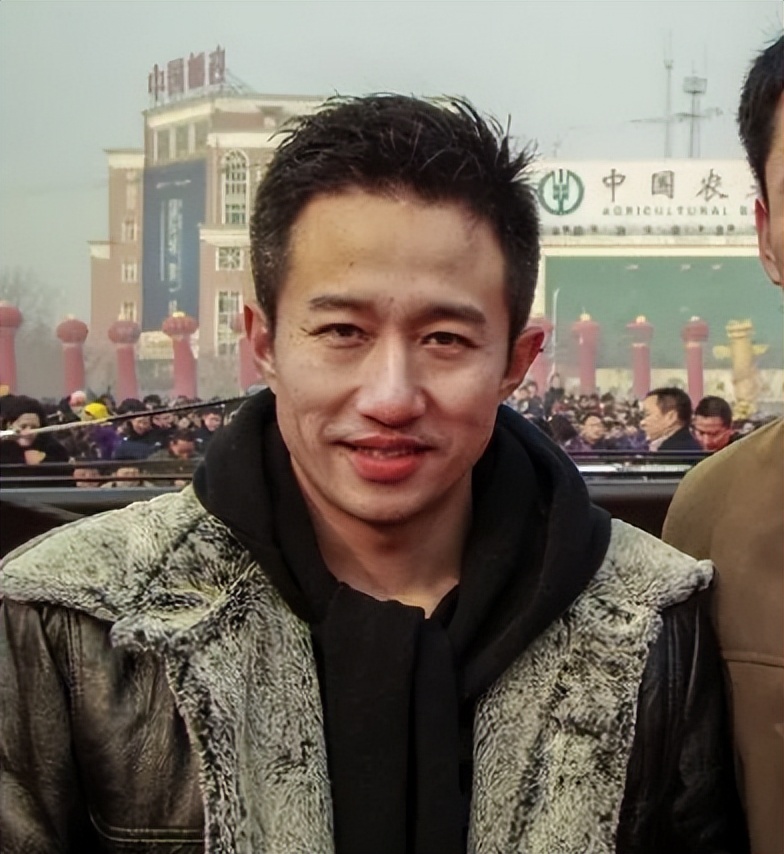 Watching CCTV host Fang Qiong after 18 years, marrying the deputy ...