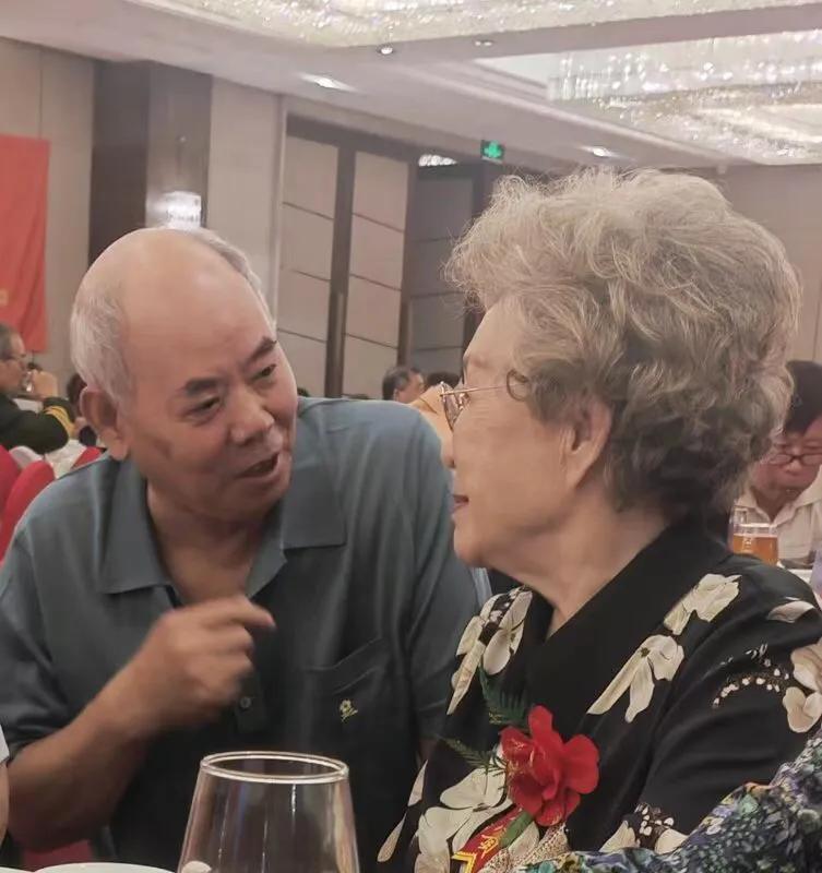 Seeing Mr. Liu Zhenhua again after 35 years - iNEWS