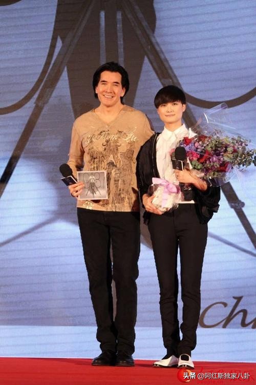 Fei Xiang appeared at Li Yuchun's concert in Chengdu, Chunchun: I dare ...