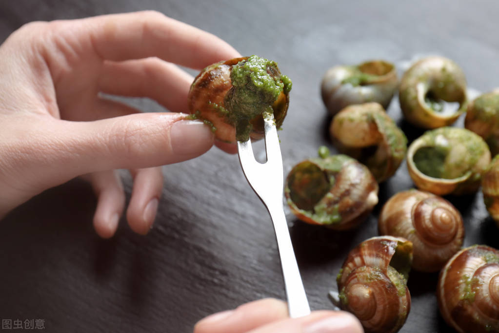 French people like to eat snails so much, would you like to eat them?Maybe it's not as delicious
