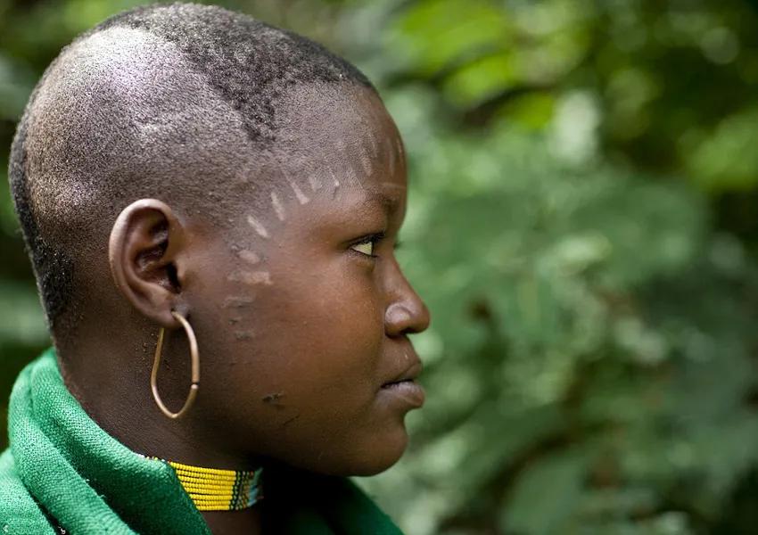 Aboriginal African tribes tattoo the 