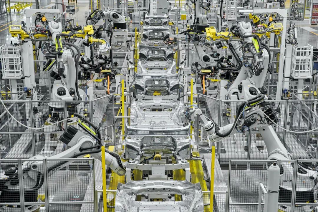 From Manufacturing to Intelligent Manufacturing Lotus' "Millionlevel