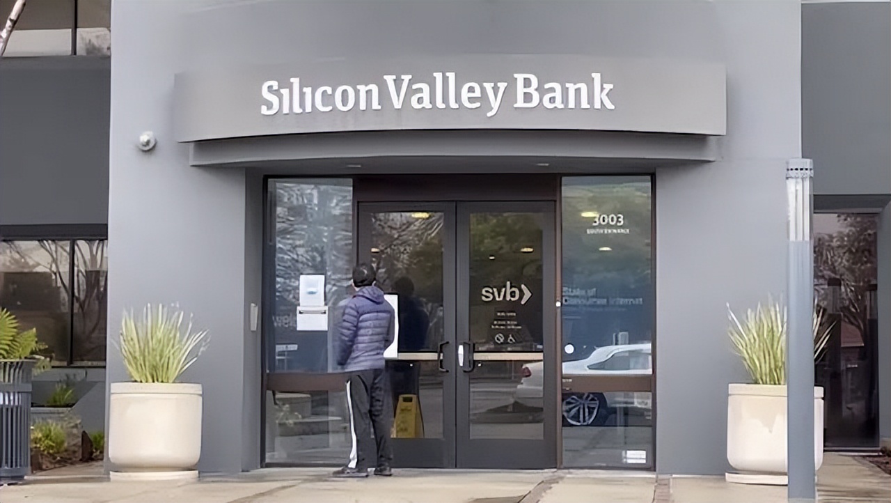 Silicon Valley Bank Of The United States Collapsed Executives Cashed Out Urgently Before